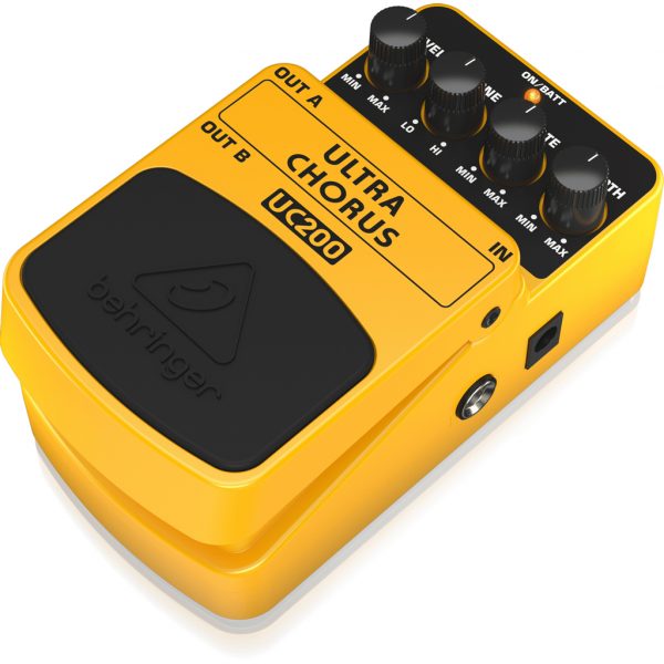 Behringer UC200 Ultimate Stereo Chorus Effects Pedal - Image 3